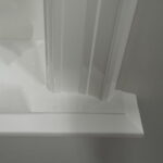 Witte gelakte lijst met hoekdetail